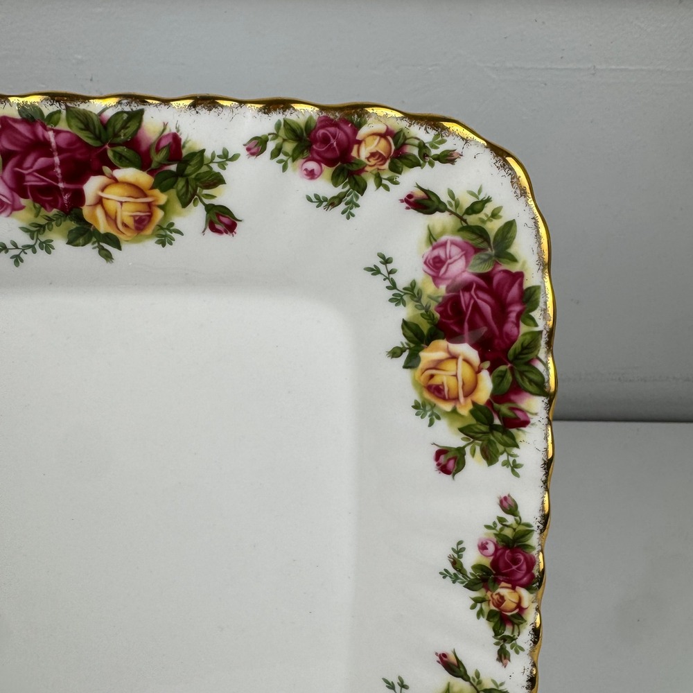Royal Albert Old Country Roses Square Salad Dessert Plate Bone China Gold Trim - Picture 6 of 12